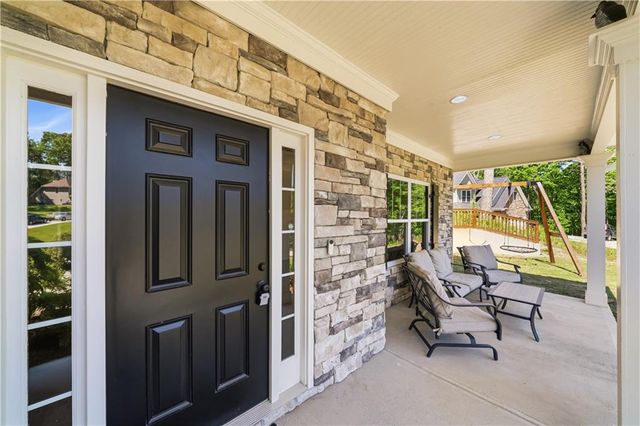 60 NE Grand Georgian Court NE, Cartersville, GA 30121