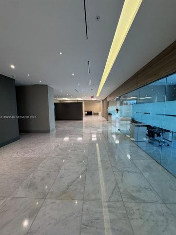 175 SW 7th St 2208, Miami, FL 33130