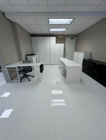 175 SW 7th St 2208, Miami, FL 33130