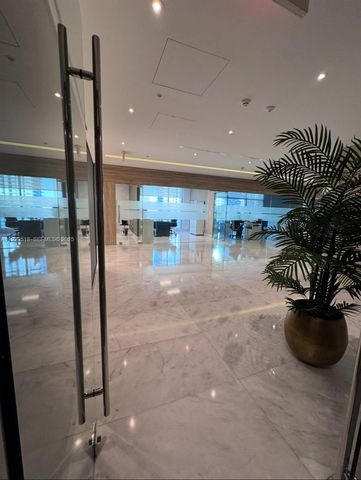 175 SW 7th St 2208, Miami, FL 33130