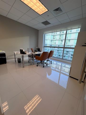 175 SW 7th St 2208, Miami, FL 33130