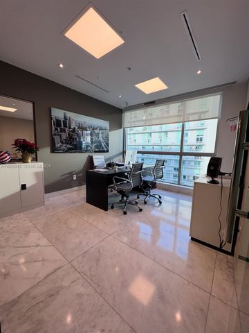 175 SW 7th St 2208, Miami, FL 33130