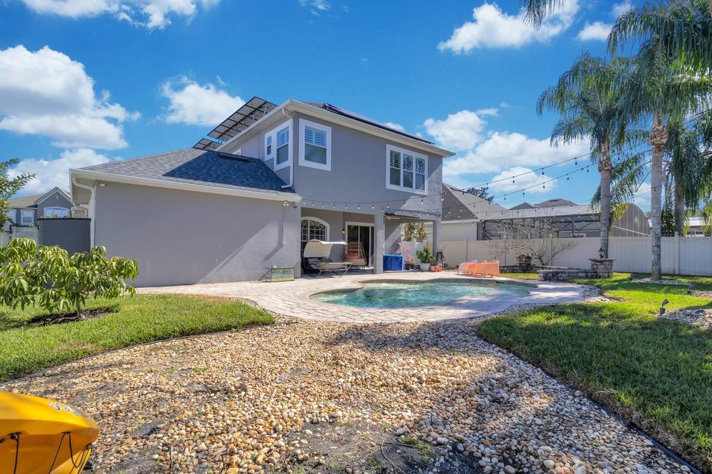 Image 13 of property listing at 1662 SWALLOWTAIL LANE, Sanford, FL 32771