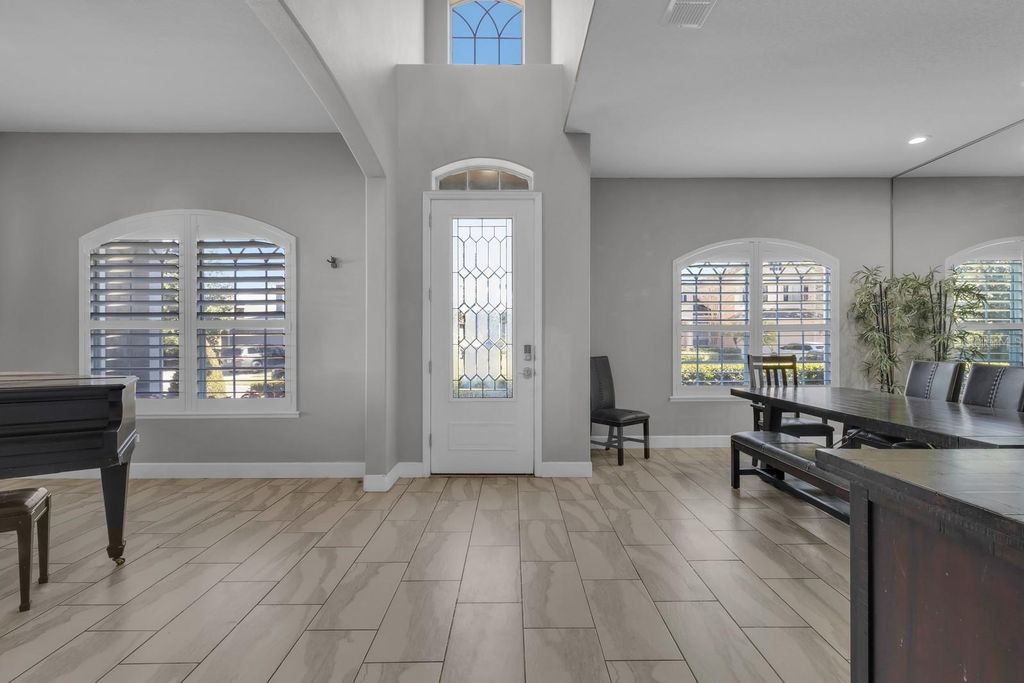 Image 27 of property listing at 1662 SWALLOWTAIL LANE, Sanford, FL 32771