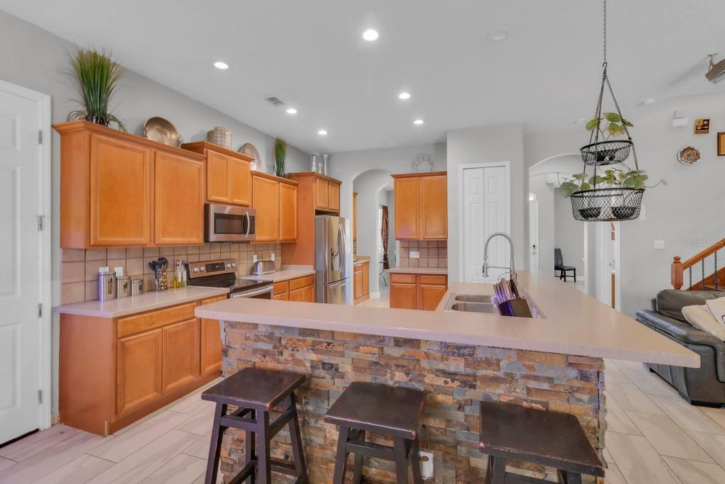 Image 33 of property listing at 1662 SWALLOWTAIL LANE, Sanford, FL 32771