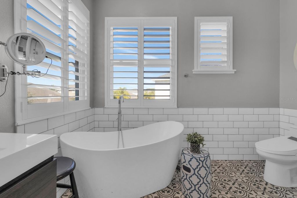 Image 9 of property listing at 1662 SWALLOWTAIL LANE, Sanford, FL 32771