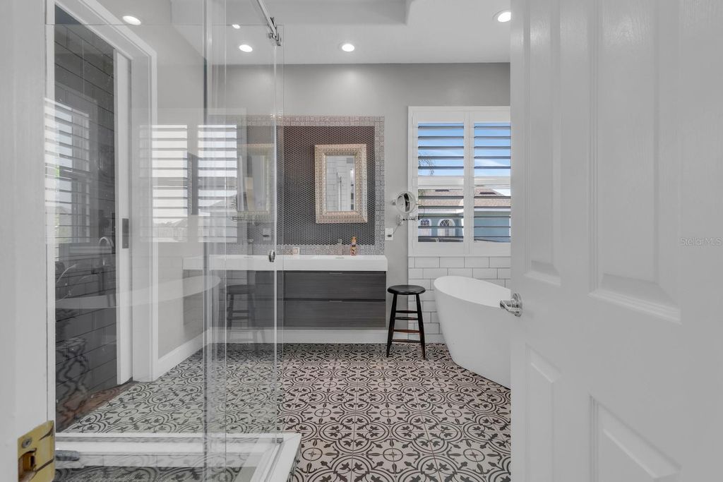 Image 10 of property listing at 1662 SWALLOWTAIL LANE, Sanford, FL 32771