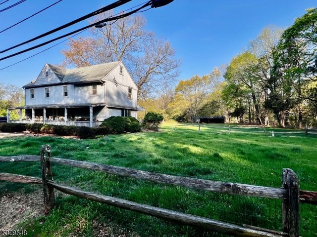 37 Dahmer Rd, Franklin Twp., NJ 08873