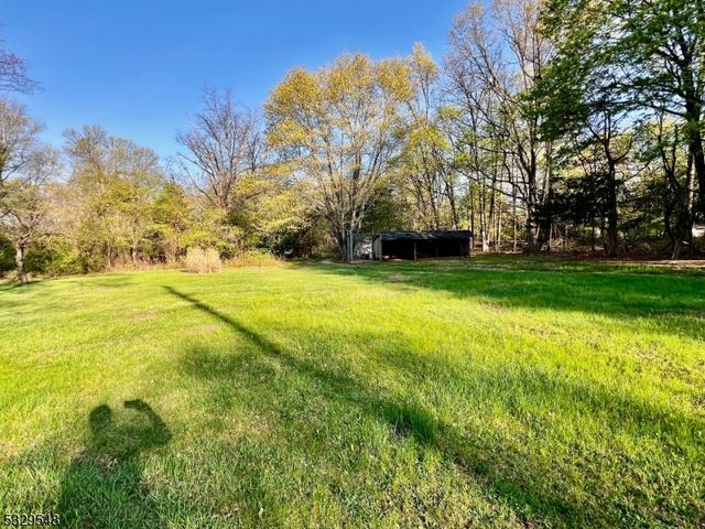 37 Dahmer Rd, Franklin Twp., NJ 08873