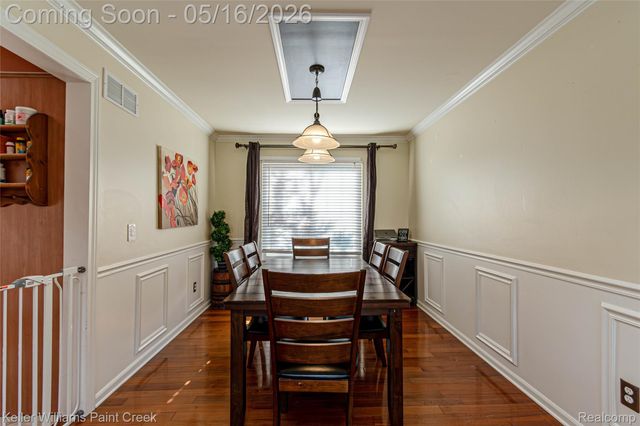 47038 Sarnus Drive, Macomb Township, MI 48044