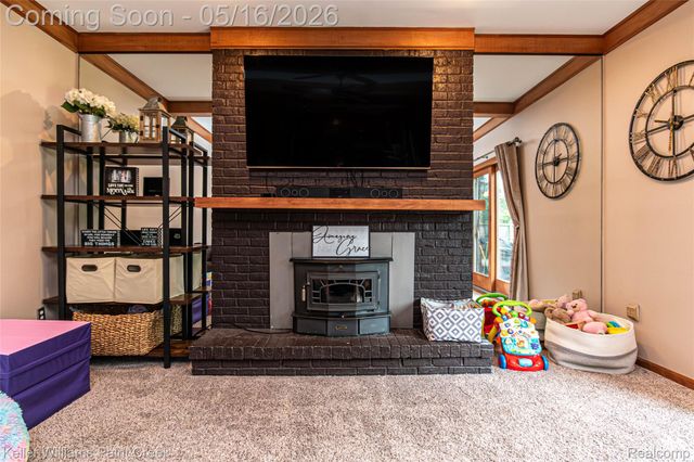 47038 Sarnus Drive, Macomb Township, MI 48044