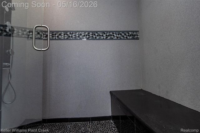 47038 Sarnus Drive, Macomb Township, MI 48044
