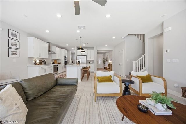 5521 Acadia Leaf Street, Las Vegas, NV 89149