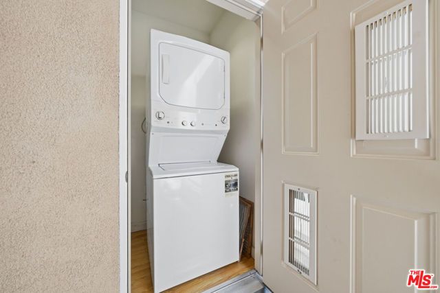 1037 Fedora Street 204, Los Angeles, CA 90006