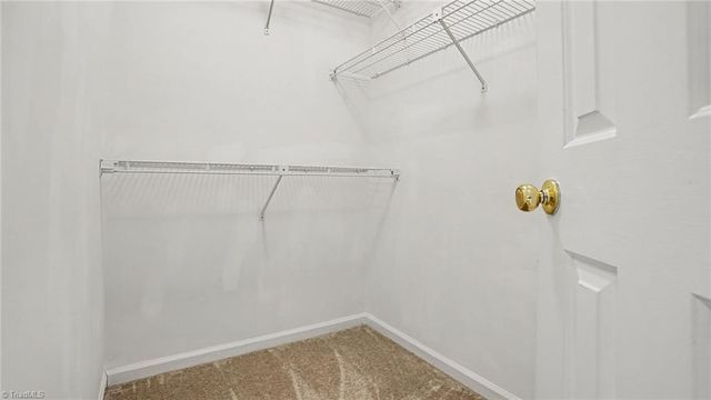 2800 Shadowbrook Lane, Winston-salem, NC 27103