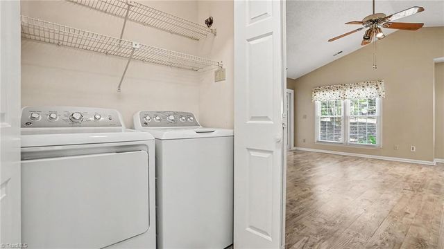 2800 Shadowbrook Lane, Winston-salem, NC 27103
