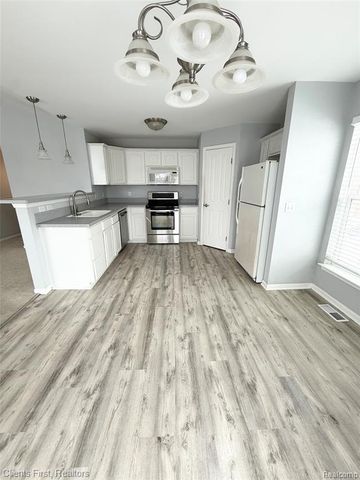 4131 Elizabeth Avenue, Canton, MI 48188