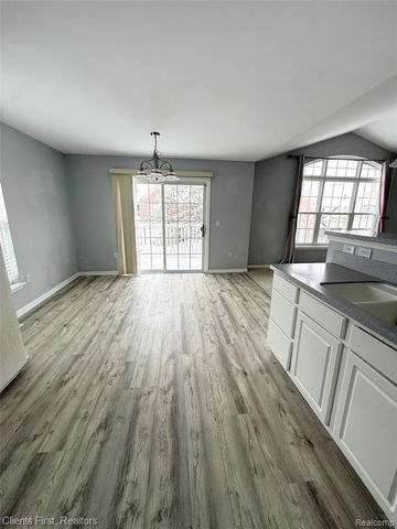 4131 Elizabeth Avenue, Canton, MI 48188