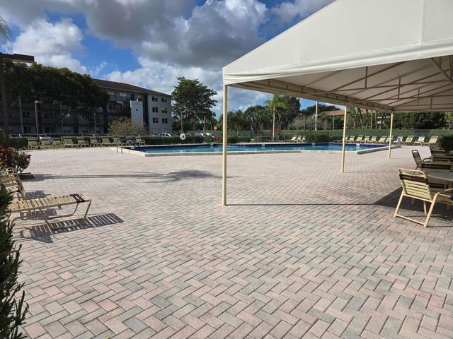 551 SW 135 Avenue 216b, Pembroke Pines, FL 33027