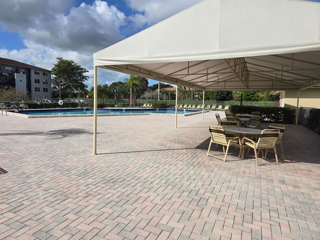551 SW 135 Avenue 216b, Pembroke Pines, FL 33027