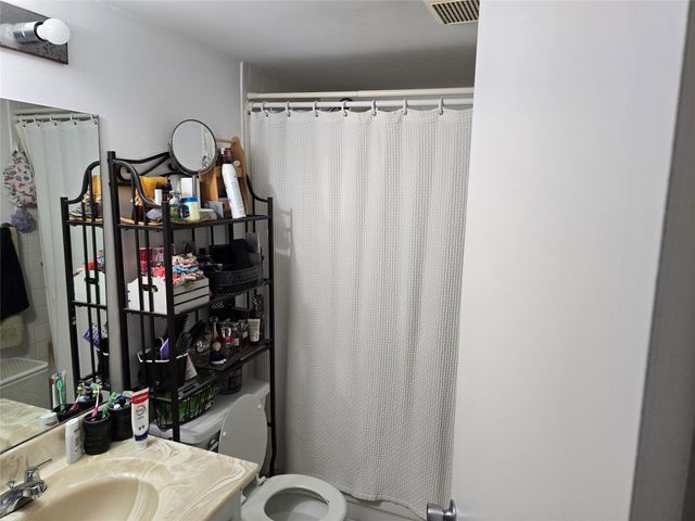 551 SW 135 Avenue 216b, Pembroke Pines, FL 33027