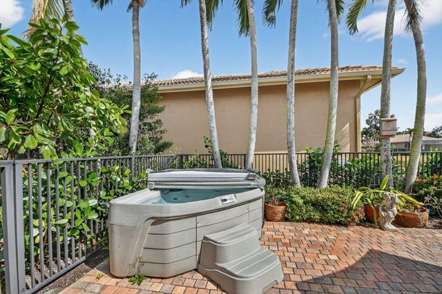 11024 Via Amalfi, Boynton Beach, FL 33437