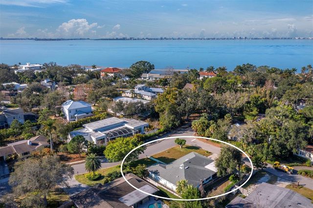 561 CORWOOD DRIVE, Sarasota, FL 34234