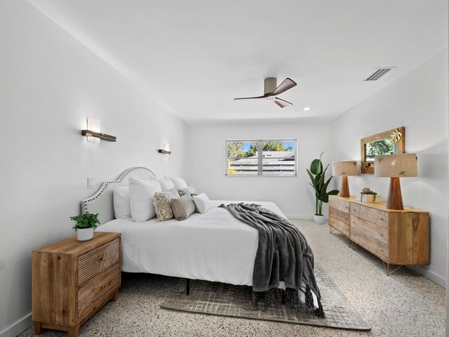 561 CORWOOD DRIVE, Sarasota, FL 34234