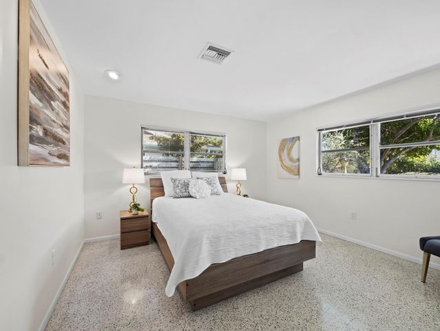 561 CORWOOD DRIVE, Sarasota, FL 34234