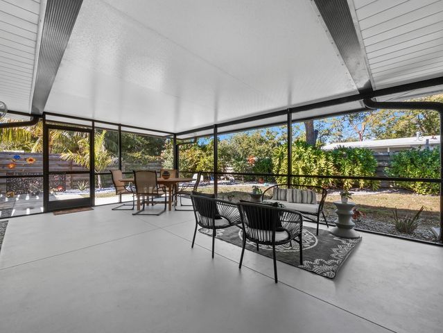 561 CORWOOD DRIVE, Sarasota, FL 34234