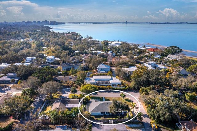 561 CORWOOD DRIVE, Sarasota, FL 34234