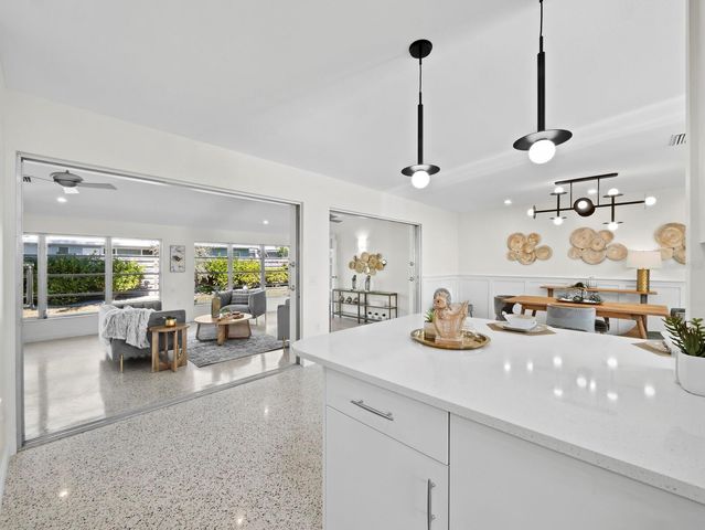 561 CORWOOD DRIVE, Sarasota, FL 34234