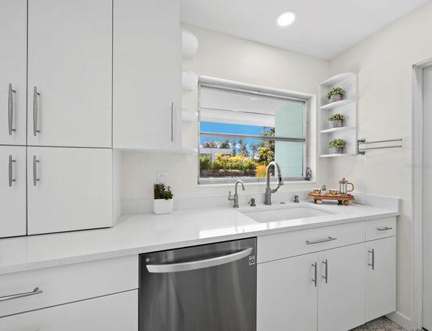 561 CORWOOD DRIVE, Sarasota, FL 34234