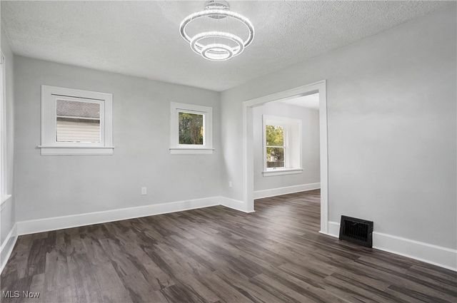 859 Clay Drive, Akron, OH 44311