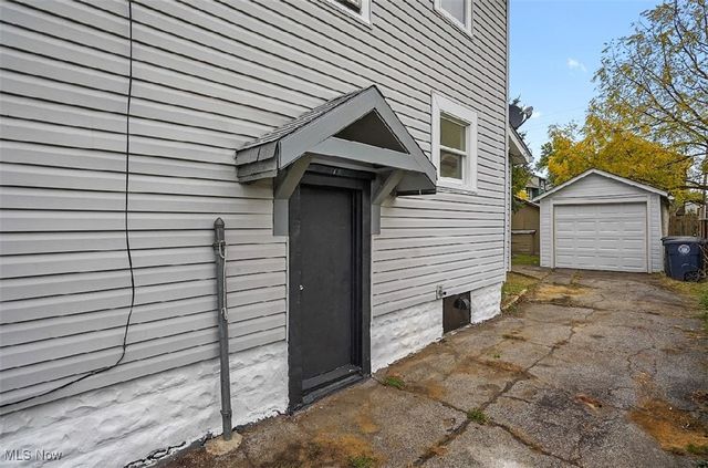 859 Clay Drive, Akron, OH 44311