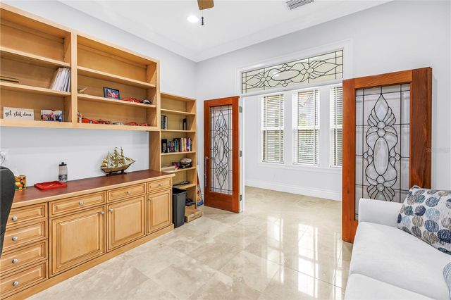 1133 ABBEYS WAY, Tampa, FL 33602