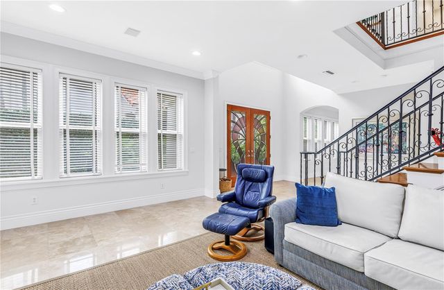 1133 ABBEYS WAY, Tampa, FL 33602