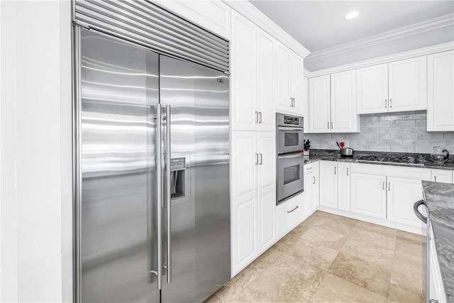 1133 ABBEYS WAY, Tampa, FL 33602