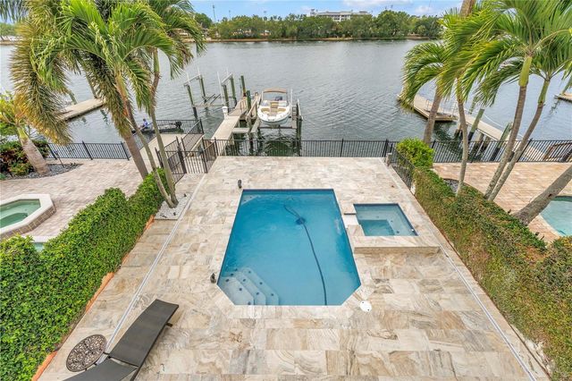 1133 ABBEYS WAY, Tampa, FL 33602