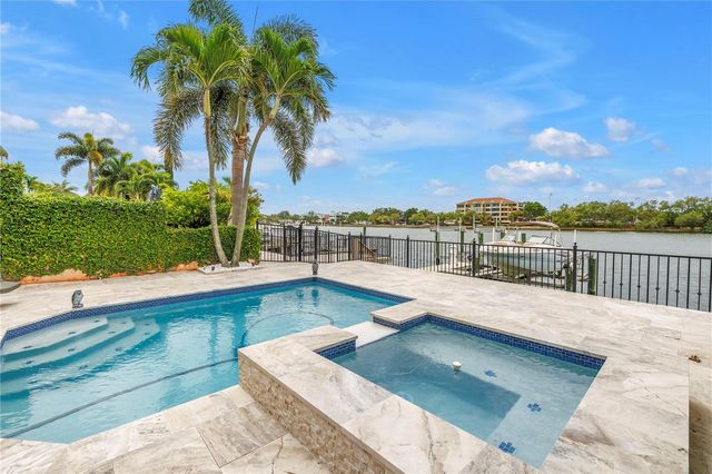 1133 ABBEYS WAY, Tampa, FL 33602