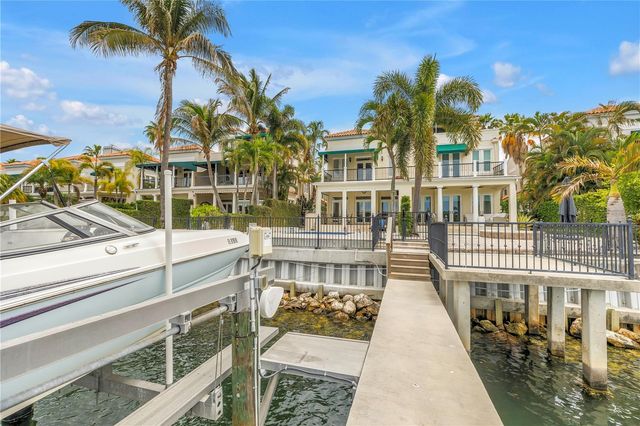 1133 ABBEYS WAY, Tampa, FL 33602