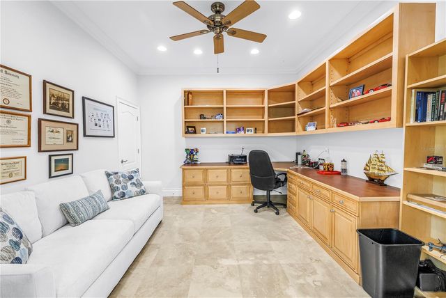 1133 ABBEYS WAY, Tampa, FL 33602