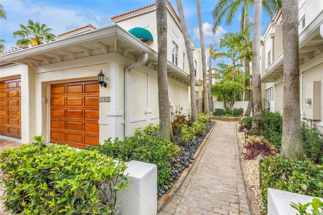 1133 ABBEYS WAY, Tampa, FL 33602