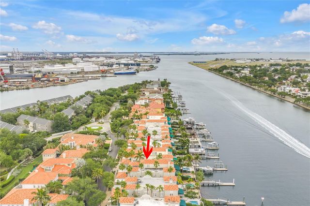 1133 ABBEYS WAY, Tampa, FL 33602