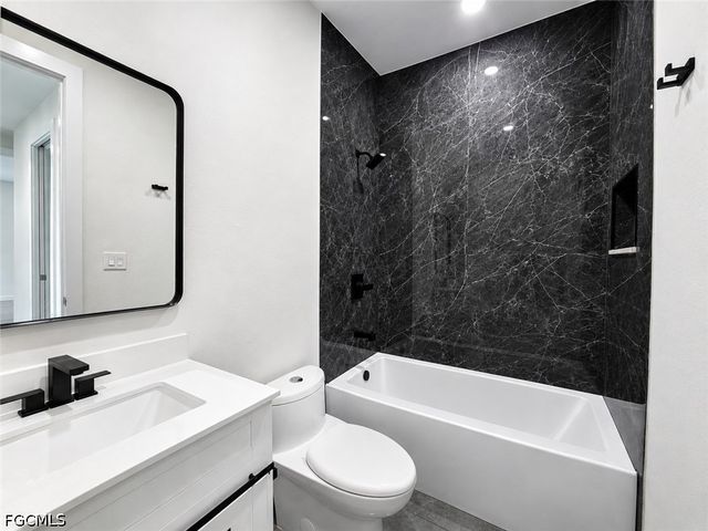 2443 Joe AVE S, Lehigh Acres, FL 33973