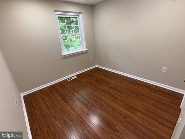 2806 HOGAN CT, Falls Church, VA 22043