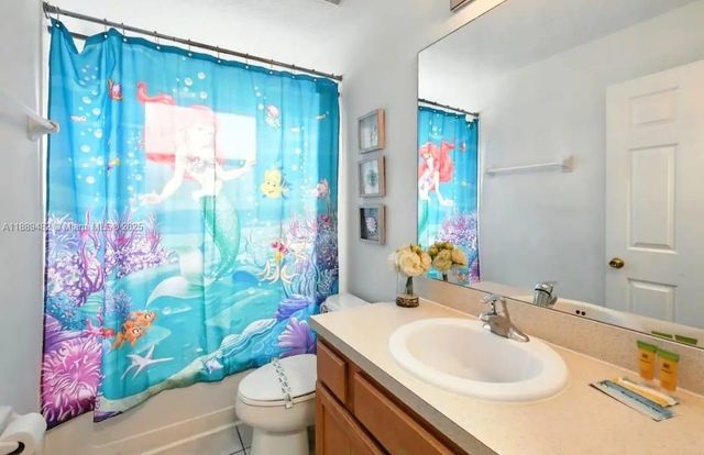 8520 SUNRISE KEY DR, Kissimmee, FL 34747