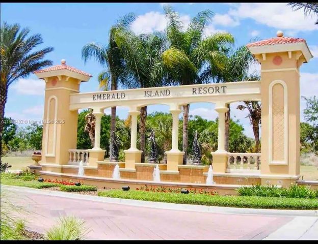 8520 SUNRISE KEY DR, Kissimmee, FL 34747