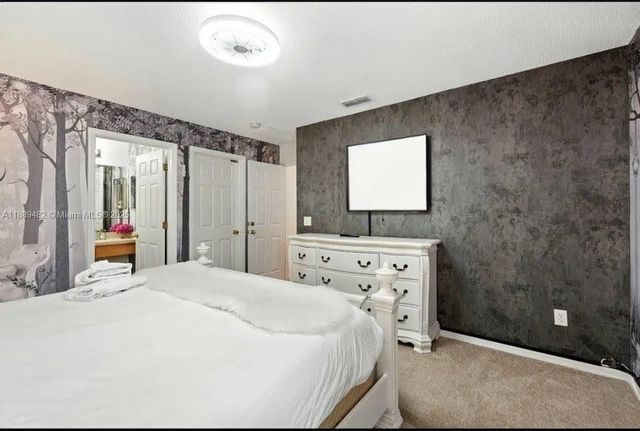 8520 SUNRISE KEY DR, Kissimmee, FL 34747