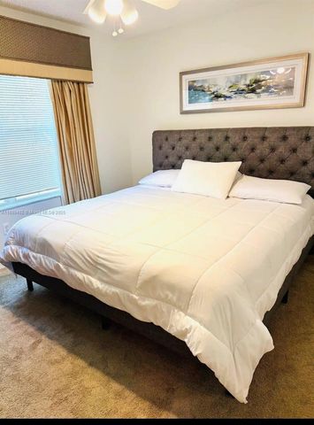 8520 SUNRISE KEY DR, Kissimmee, FL 34747